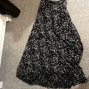 gorgeous flowwy layered maxi skirt